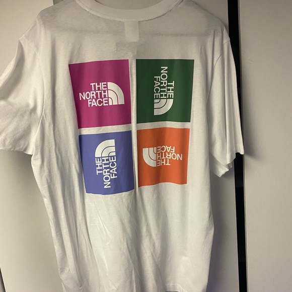 North face shirt - Picture 7 of 9